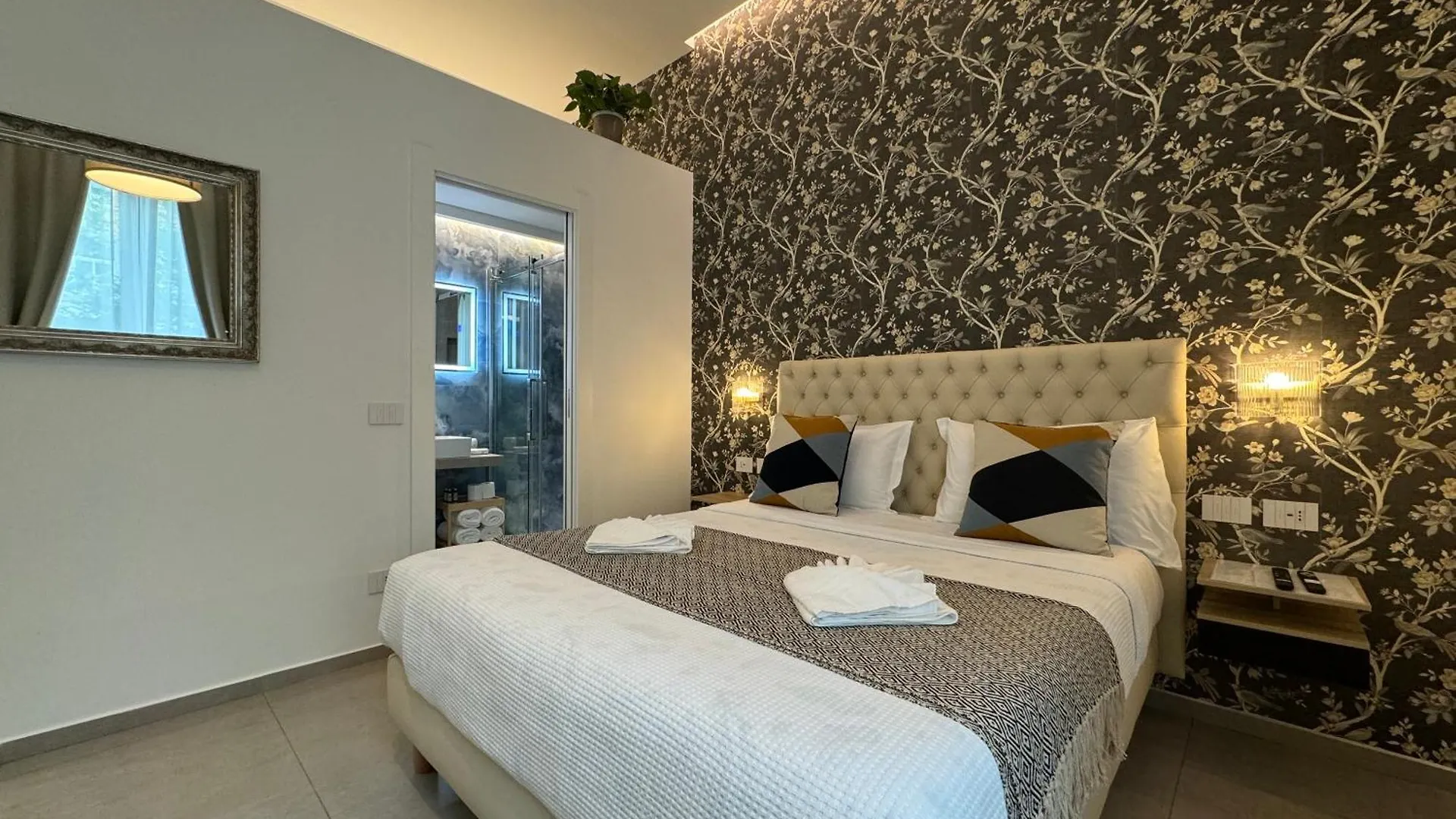 Lina Suites & Rooms La Spezia Italy
