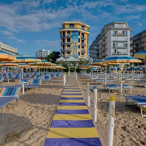 https://hotel-napoleon-lido-di-jesolo.hotelinveneto.com