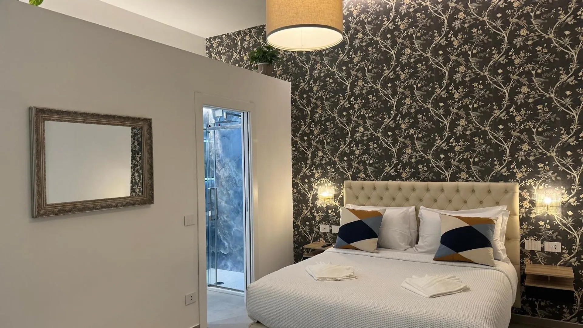 Lina Suites & Rooms La Spezia Guest house